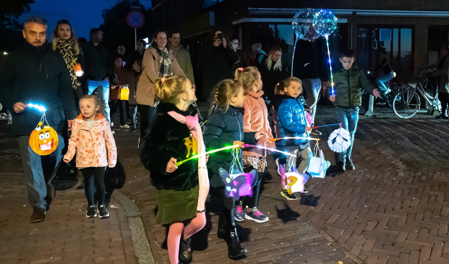 Lampionnenoptocht Paardenmarkt Vianen 2021