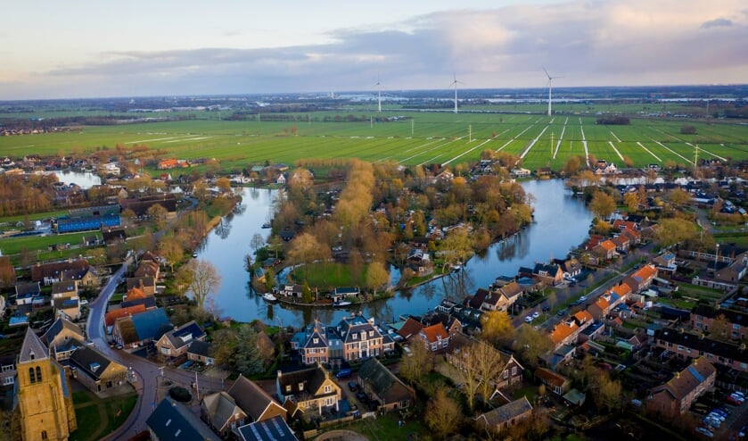 • De smalle bocht in de Giessen bij Giessen-Oudekerk.