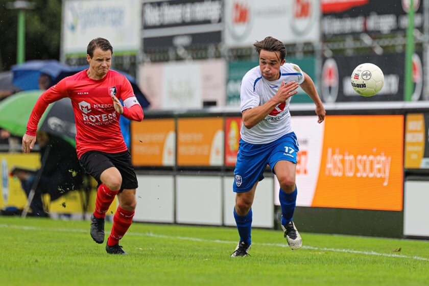 • ASV Arkel - De Zwerver (3-2).