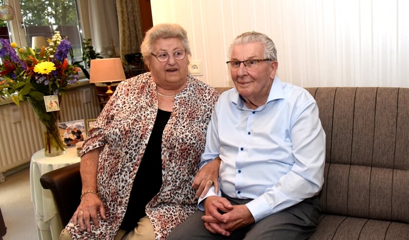 <p>• Als het weer een beetje meezit, trekken Aris en Corry Schouten er graag samen op uit.</p>