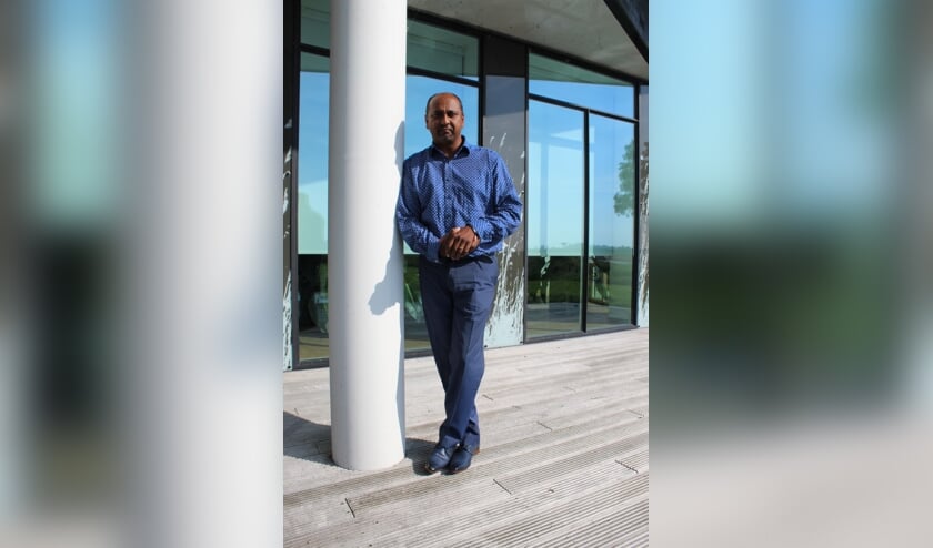 <p>Wethouder Shah Sheikkariem: 'We ondersteunen naar behoefte.'</p>