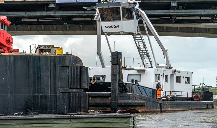 Aanvaren ponton bij de Viaanse boogbrug.