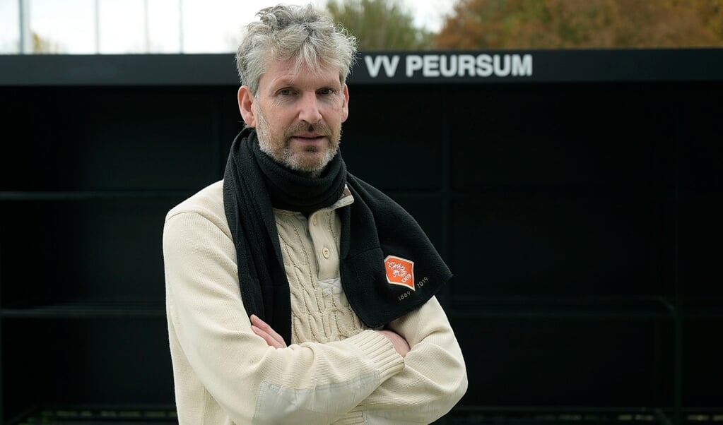 • Sander van Beuzekom blijft wel voorzitter van Peursum.