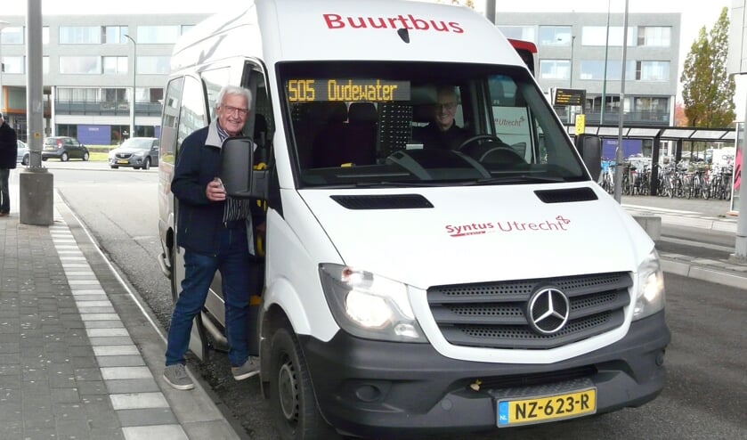 Hans Vink stapt in bij collega-chauffeur Peter van Broekhuizen.  