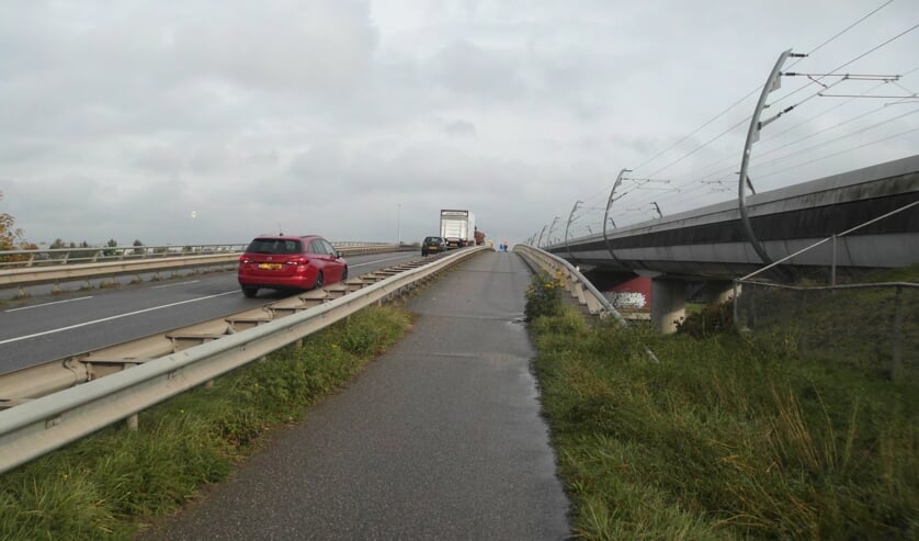 <p>De Grotebrugse Grindweg gaat een weekje dicht voor gemotoriseerd verkeer.</p>