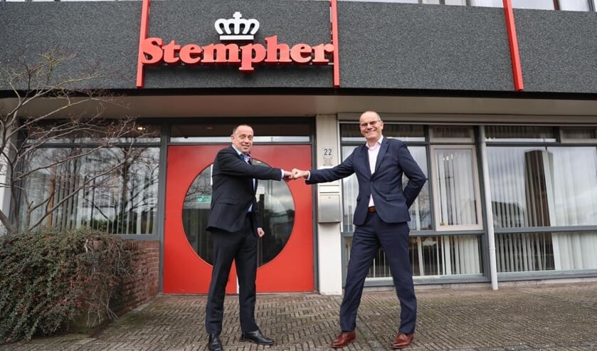 <p>• Joan Hanegraaf (l) en Arjen van de Werve (r).</p>