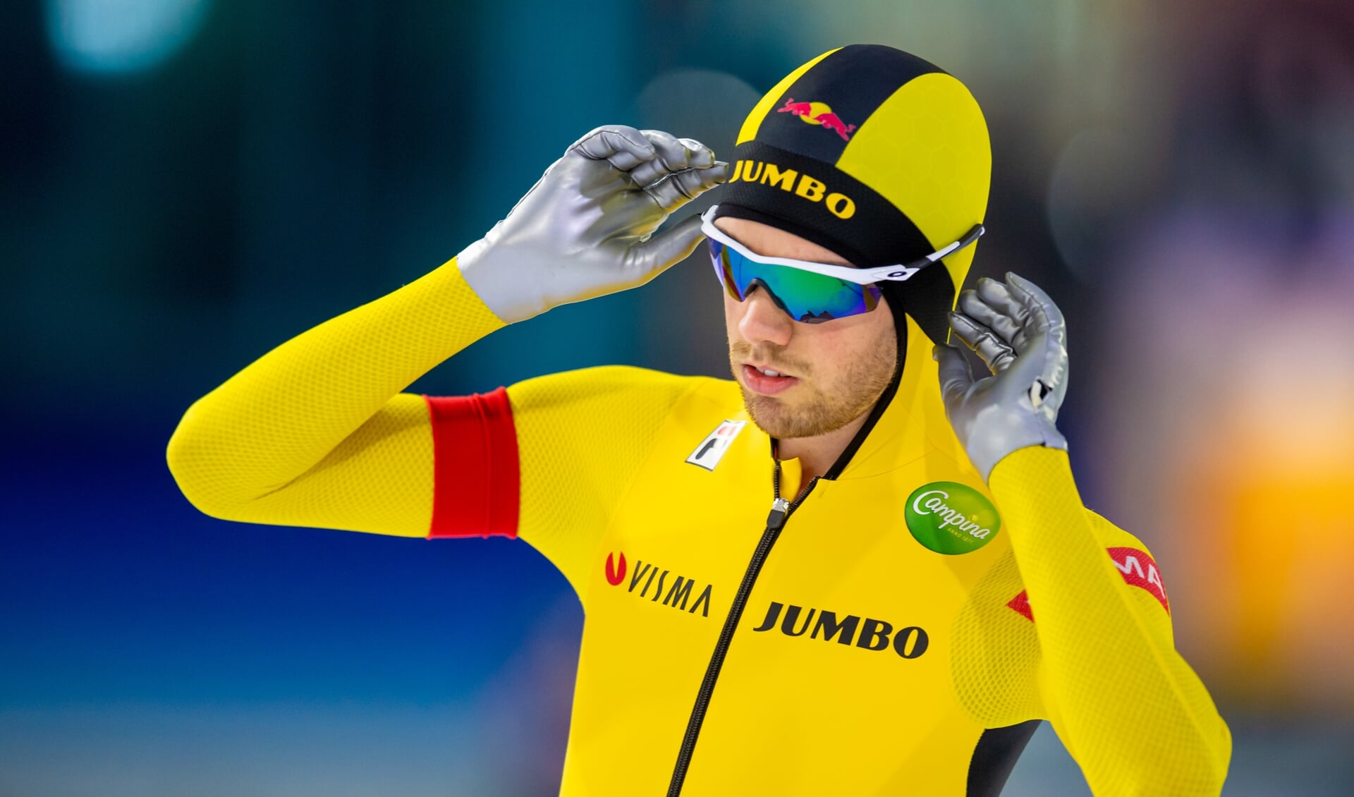 • Patrick Roest heeft zich in Heerenveen tijdens het OKT geplaatst voor de Olympische Spelen op de 5000 en 10.000 meter.