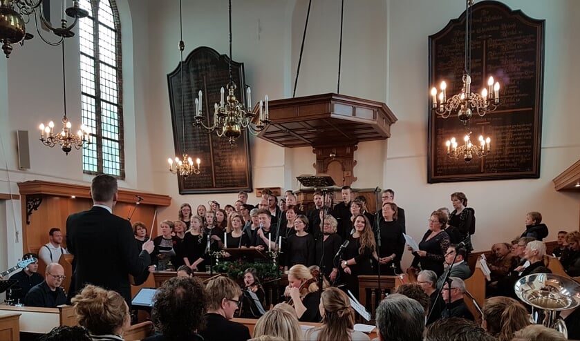 • Optreden van het projectkoor in 2017.