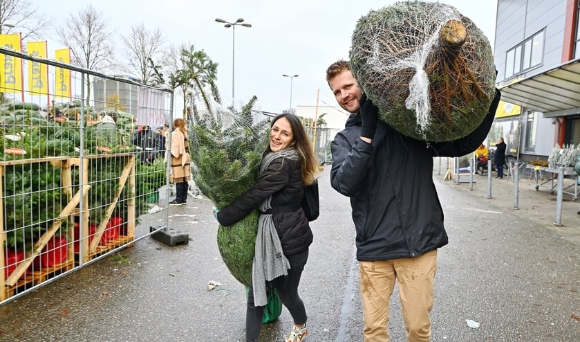 <p>• Kerstbomen inkopen.</p>