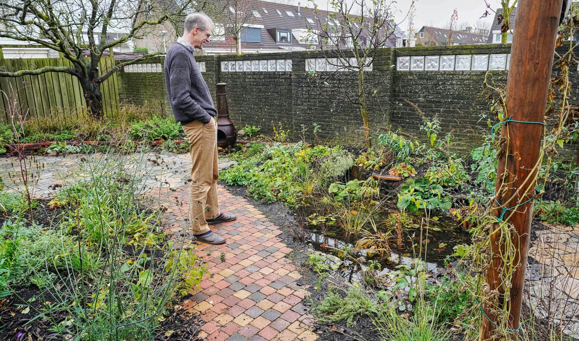 De heer Qualm maakte met behulp van de subsidie zijn tuin 'waterproof'. 