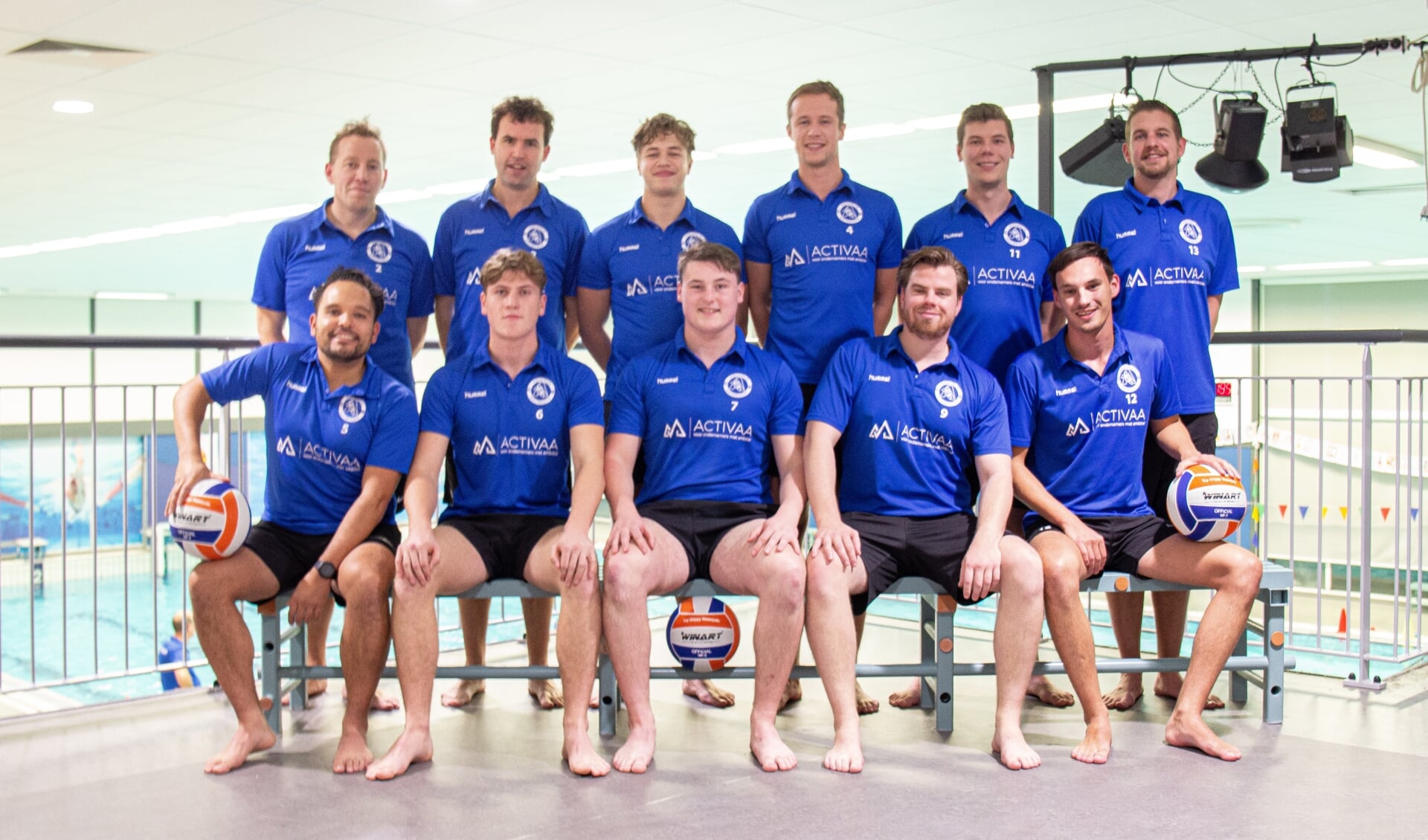 Het mannenwaterpoloteam van zwemvereniging Aquarijn.