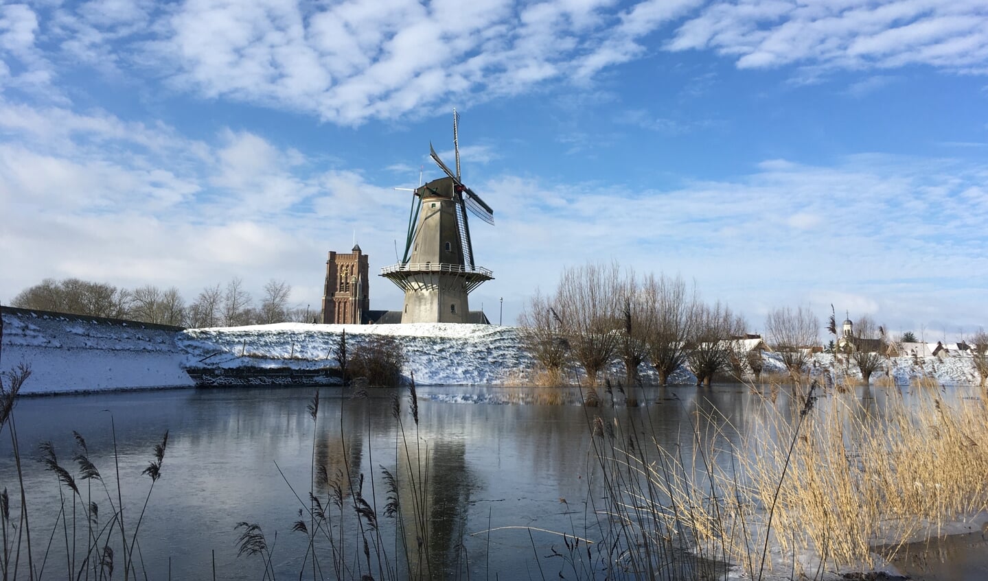 Een foto van de vesting in Woudrichem bedekt met sneeuw, schrijft de 13-jarige Thijs Bok bij deze foto.