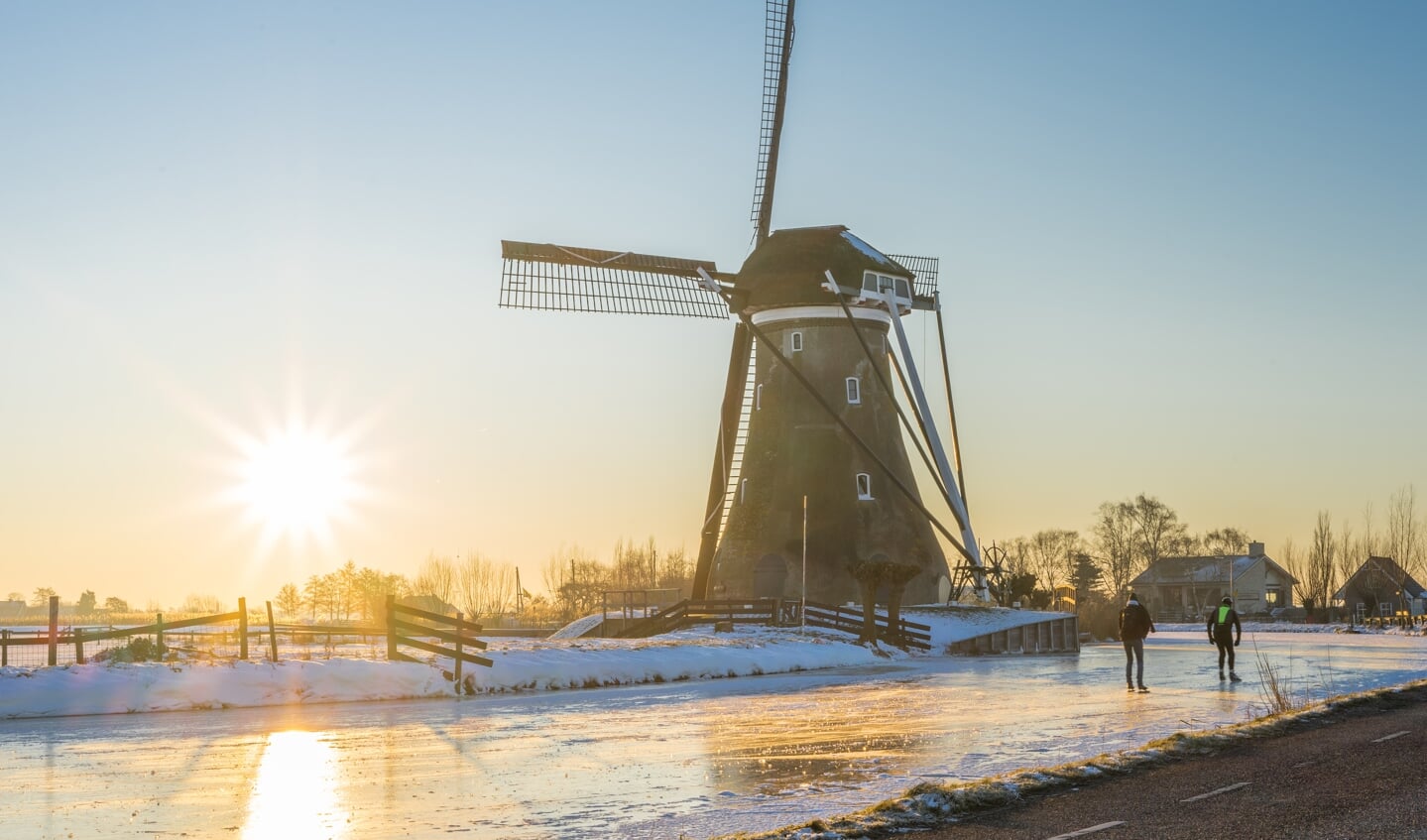 • Een mooi schaatsplaatje uit Haastrecht, van martin van Rossum. 