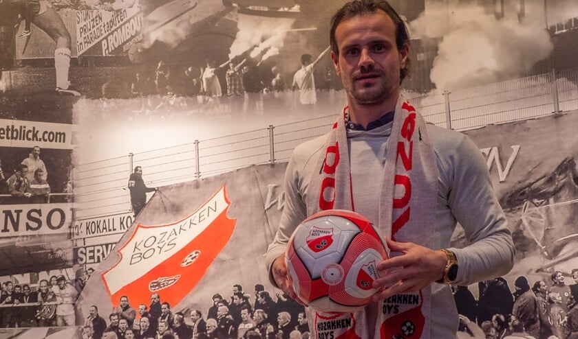 <p>• Lars Hutten is volgend seizoen speler van Kozakken Boys.</p>