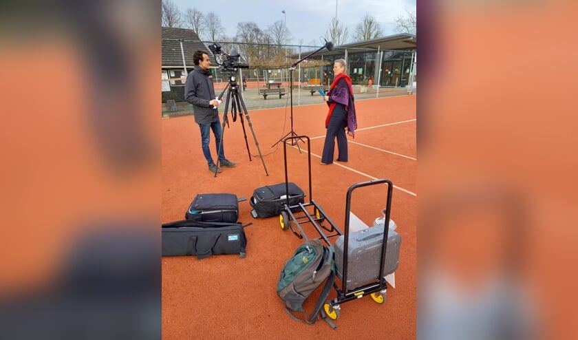 • Filmopnamen op het tennispark in Bergambacht.