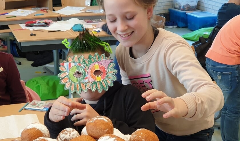 <p>• Klein carnavalsfeestje op De Bolderik.</p>