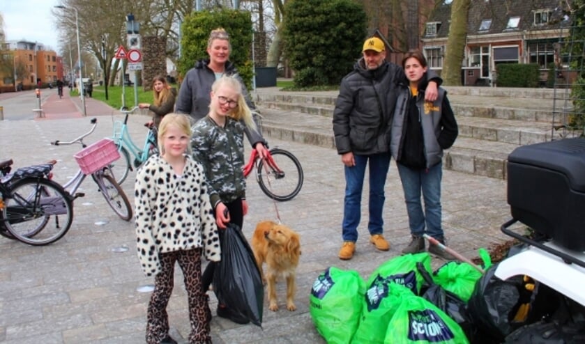 <p>Er werd overal in de stad, heel wat vuil geruimd. Rylee en Charlie leverden hun 'opbrengst' in bij EnjoyCleaningUp. </p>