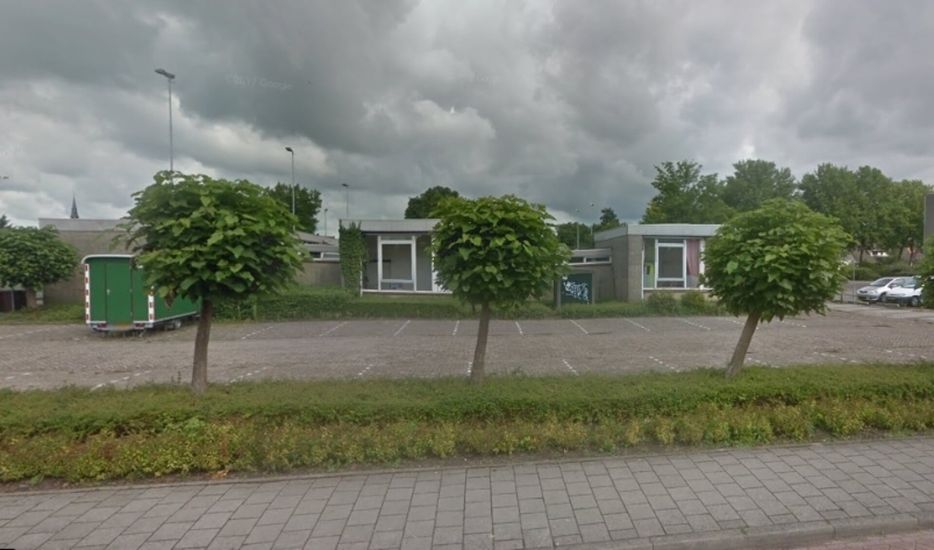 De locatie van de voormalige Hoflandschool aan de Parklaan in Montfoort, waar volgens planning begin 2022 de bouw start van het nieuwe scholencomplex. In 2023 moet het open gaan.