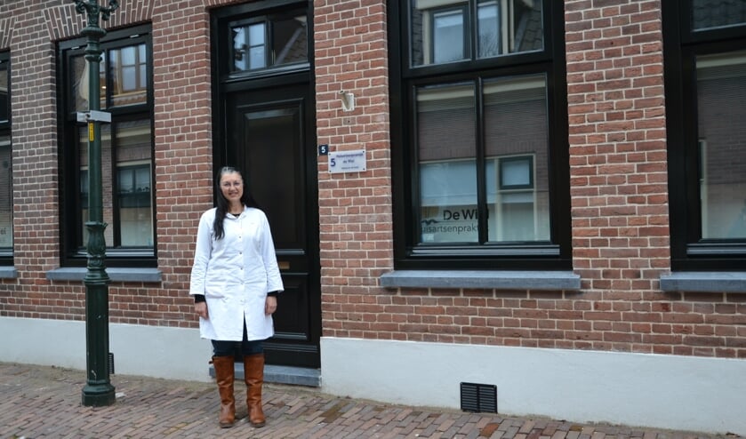 <p>• Christina Noppe opende in december huisartsenpraktijk De Wiel in Heukelum.</p>