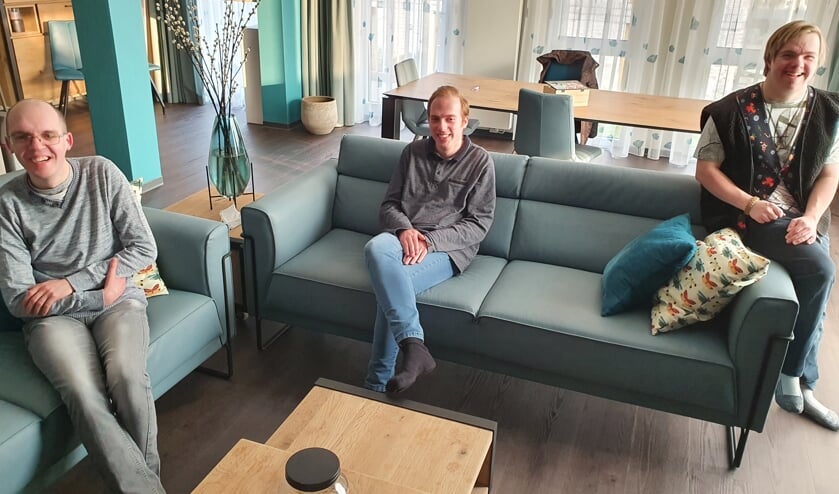 <p>Vlnr: Ferdi van der Plank, Lorenzo Gersee en Maarten Struijs in één van de centrale kamers van Prinsessenpark.</p>