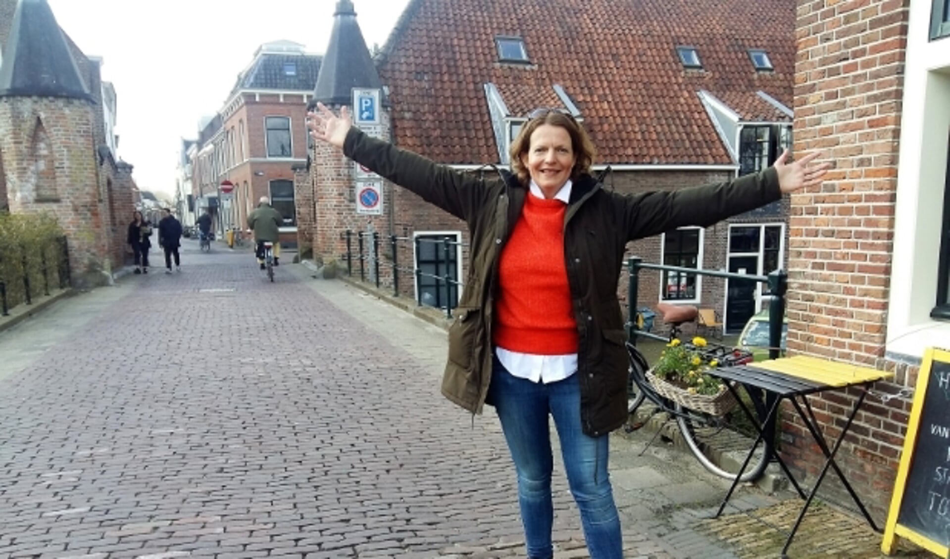 "IJsselsteiners zijn trots op hun stad", zegt Angelique van Lierop van Uit in IJsselstein. Dus stem IJsselstein in de top van de mooiste vestingsteden van Nederland.