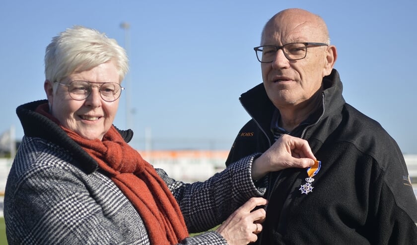 <p>• Gerrit Ippel koninklijk onderscheiden.</p>