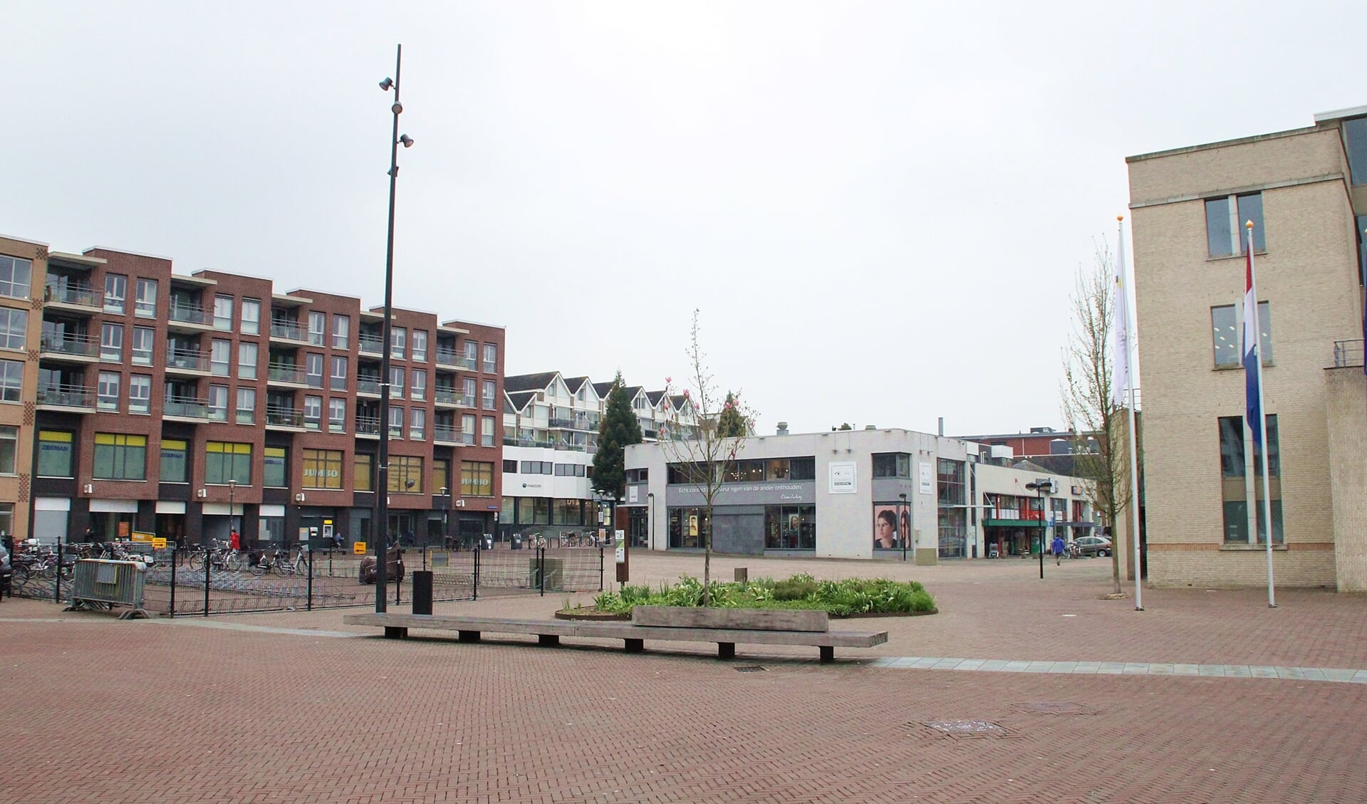 • Het Van der Kevie-terrein in het centrum van Papendrecht. 