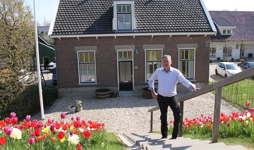 <p>• Wim Besseling: 'Omdat de stabiliteit van de dijk is verslechterd, kan het bij hoog water mis gaan'.</p>