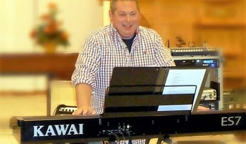 <p>• Robbert van Sterkenburg.</p>