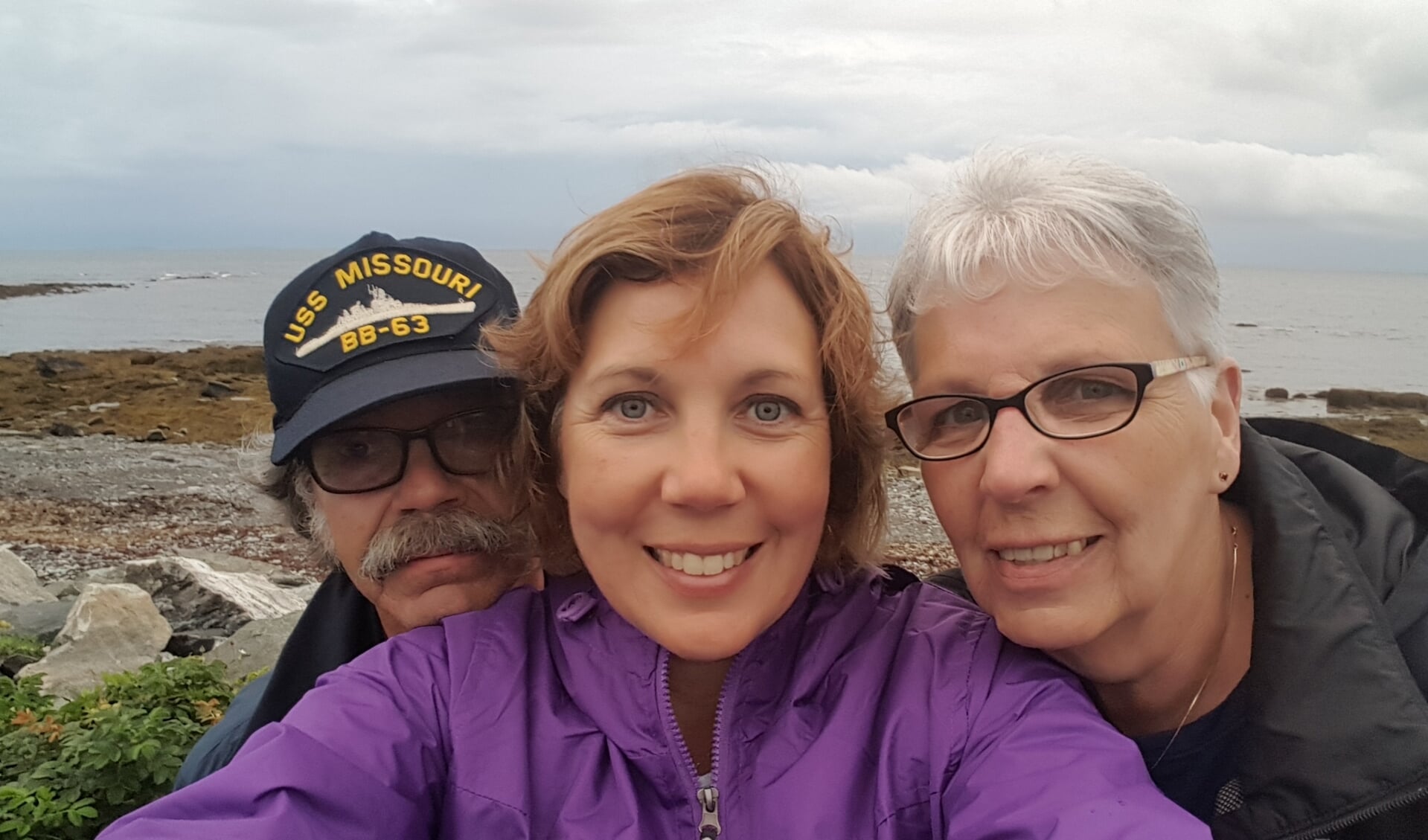 •  Wendy met haar ouders in Maine, tijdens een vakantie in de VS (2018).