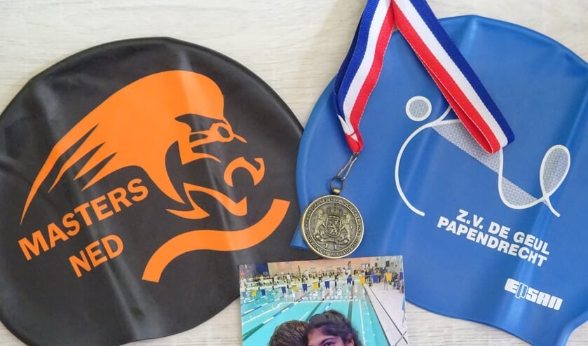 <p>• Een foto van Nanda van Heteren en haar medaille.</p>