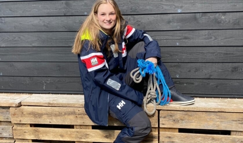 <p>Maud van Iperen volgt haar passie en is klaar voor twee maanden zeilen op zee en een unieke levenservaring.</p>