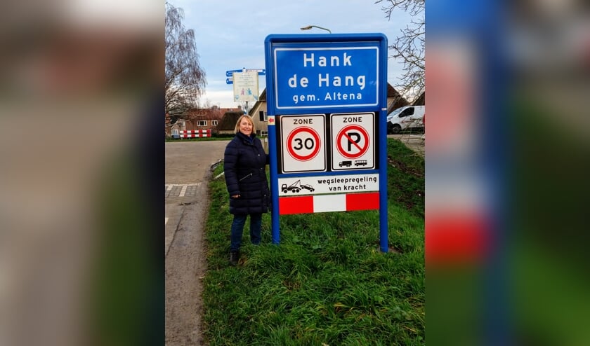 <p>Anja van Briemen op bezoek in Hank.</p>