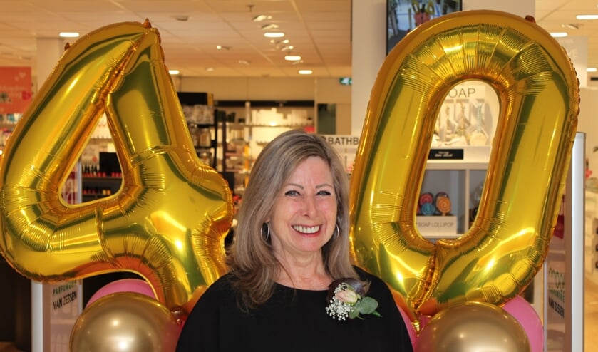 • Erma de Jager bij de DA van Van Zessen in Alblasserdam.