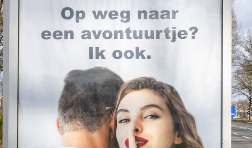 • Reclame-uiting van Second Love.