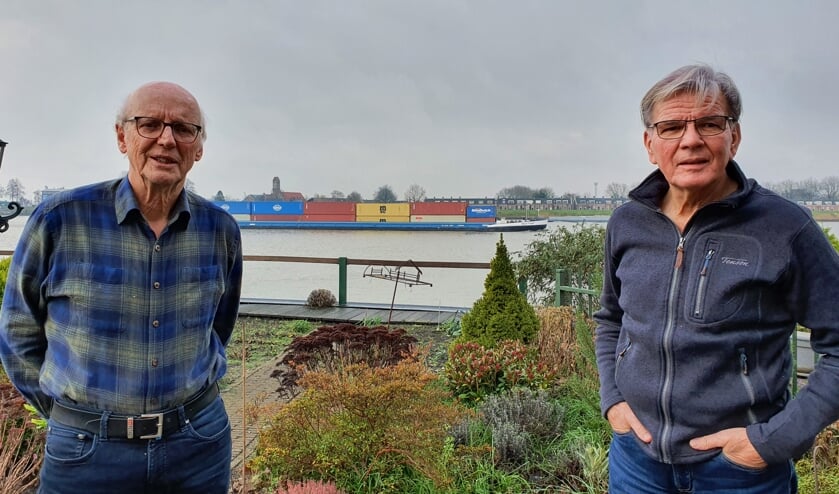 <p>• Jan-Cees Hoftijzer en Marco Goudriaan blijven zich vol enthousiasme inzetten voor de huurders.</p>