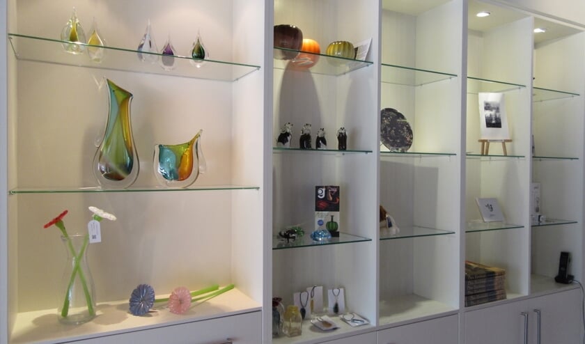<p>• De vernieuwde museumwinkel.</p>