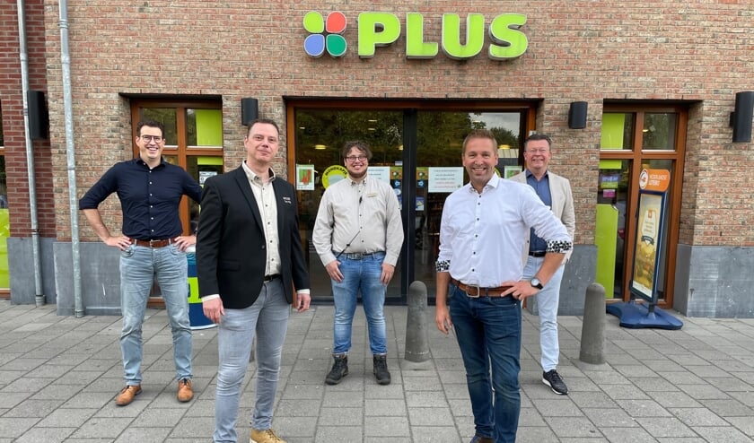<p>• De gezamenlijke Plus-supermarktondernemers.</p>