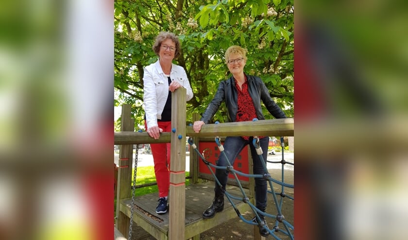 <p>Juf Dini en juf Netty gaan volgende maand met pensioen.</p>