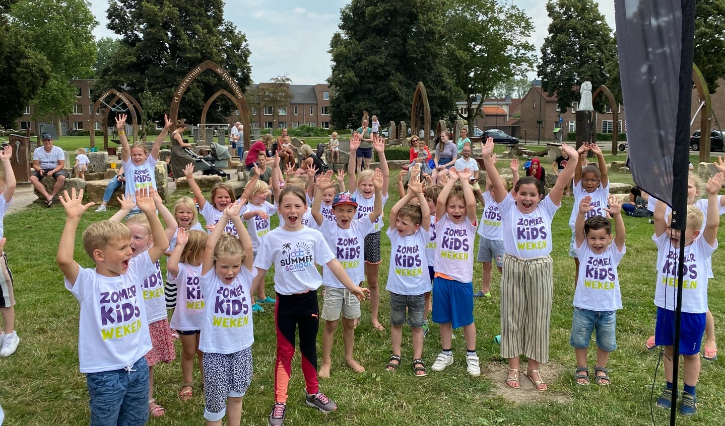 Dansen in de Speeltuin Kloosterplantsoen.