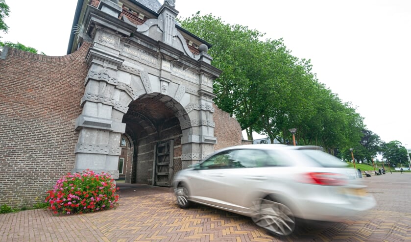 <p>• De situatie bij de Veerpoort.</p>