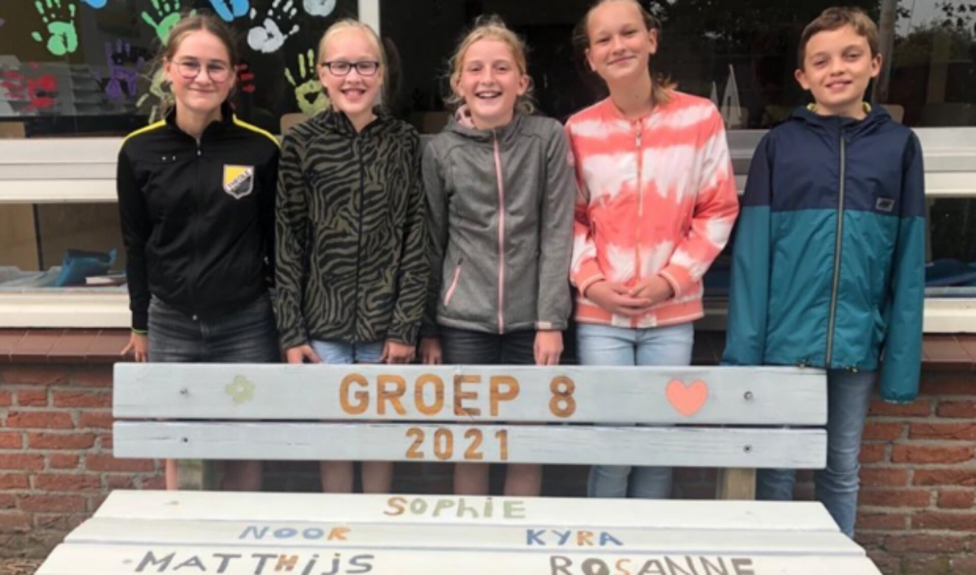 Groep 8 van Den Aldenhaag in 2020-2021.