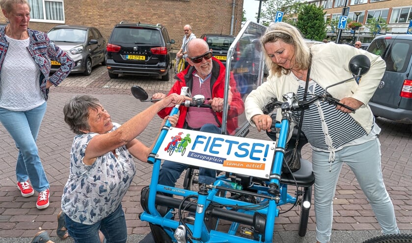 Fietsmaatjes Leerdam op Europaplein
