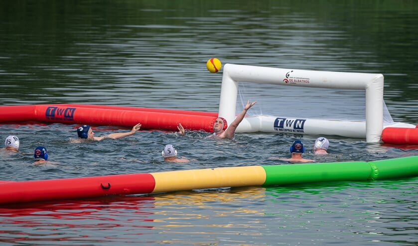 <p>Lekbrug Beachwaterpolo Event</p>