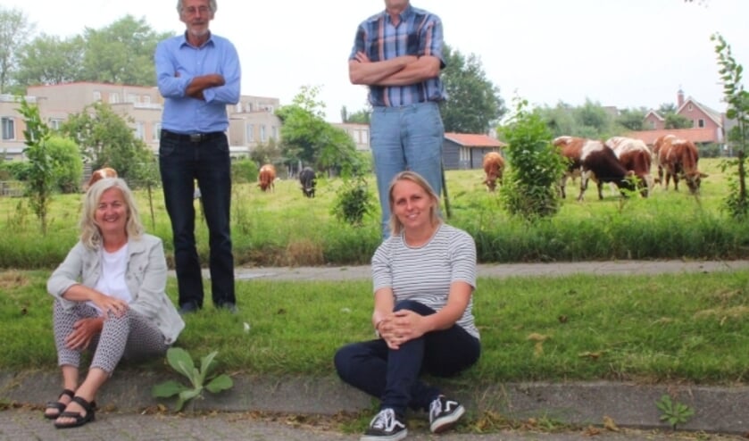 <p>Marie-José de Zeeuw, Koos Lieshout, Henk Lindeman, Sanne de Bruijne (en Henk de Groot) zijn Achterveld Actief gestart.</p>