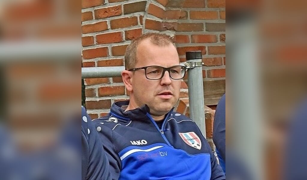 • Marcel de Groot, de nieuwe hoofdtrainer van Herovina.