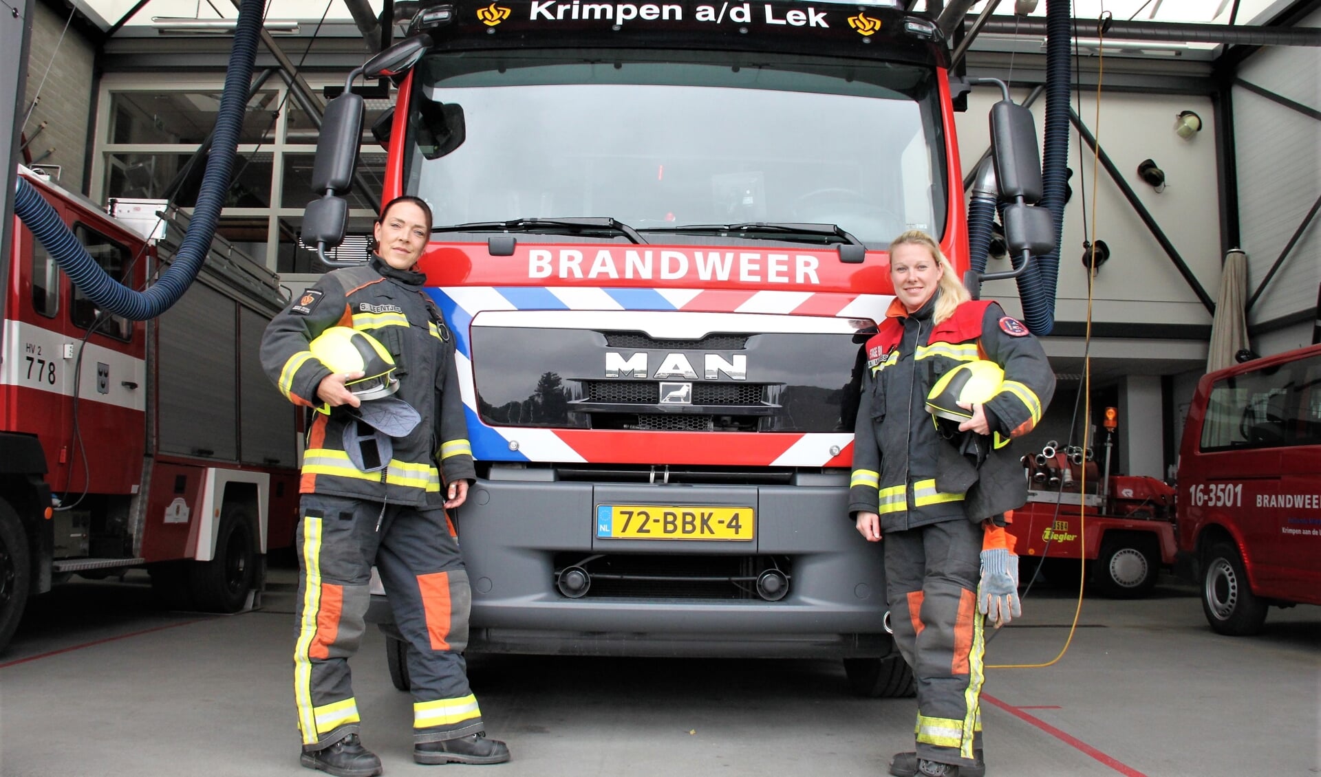 • Brandweervrouwen van de brandweerpost Krimpen aan de Lek.