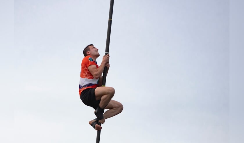 <p>Winnaar Erwin Timmerarends verwees Jaco de Groot naar de tweede plaats.</p>