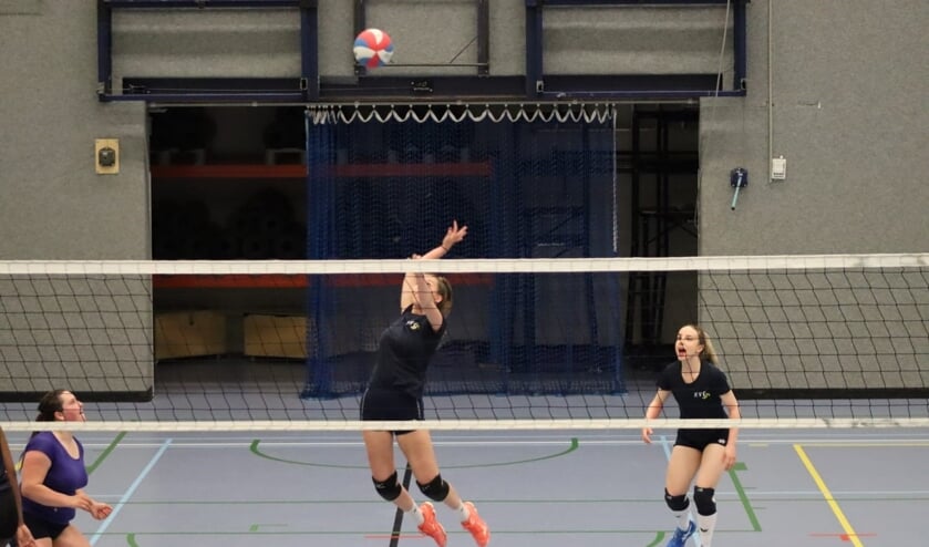 <p> Dames 1 speelt komend seizoen in de promotieklasse.</p>