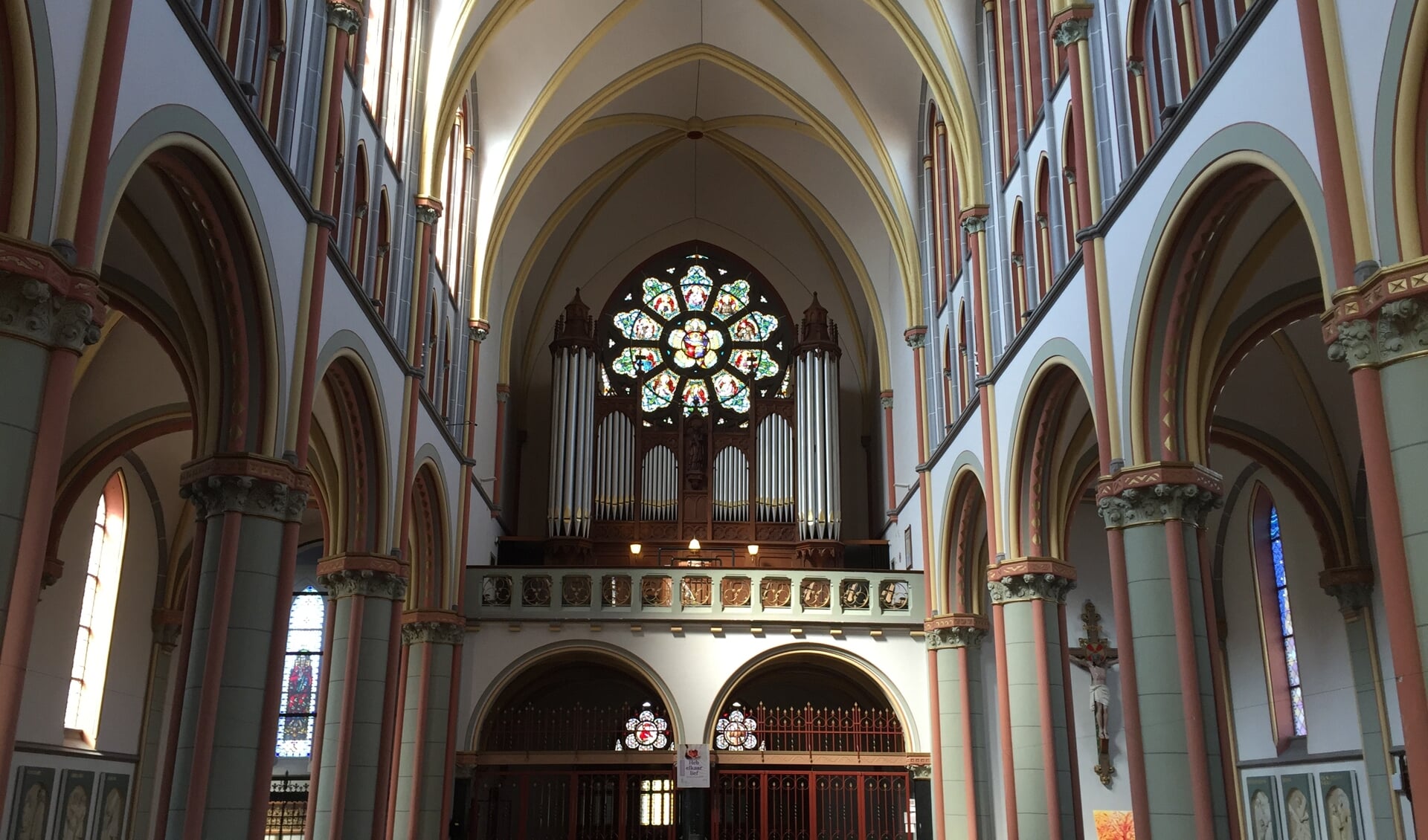 Het imposante orgel in de Bonaventurakerk waarop de concerten gegeven worden. 